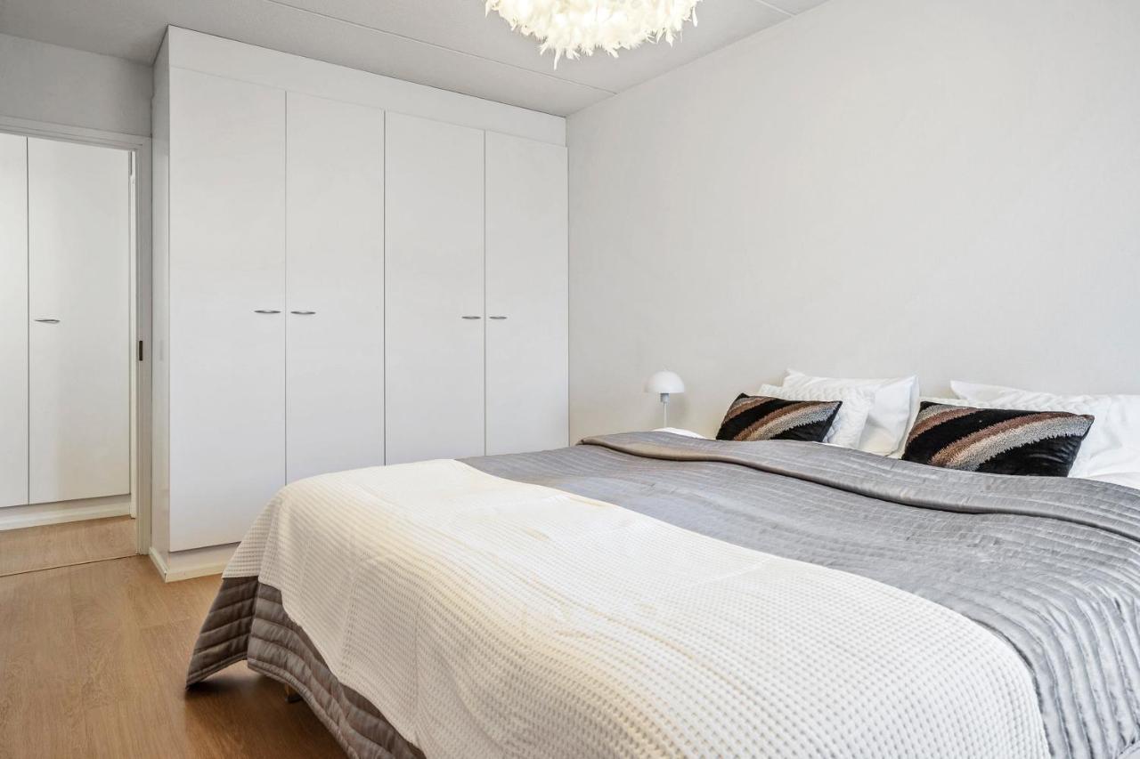 Apartment Sleepwell Sukkula With Private Sauna And Parking Turku Exterior photo